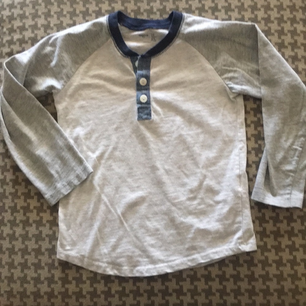 Gap Kids long sleeved shirt XS